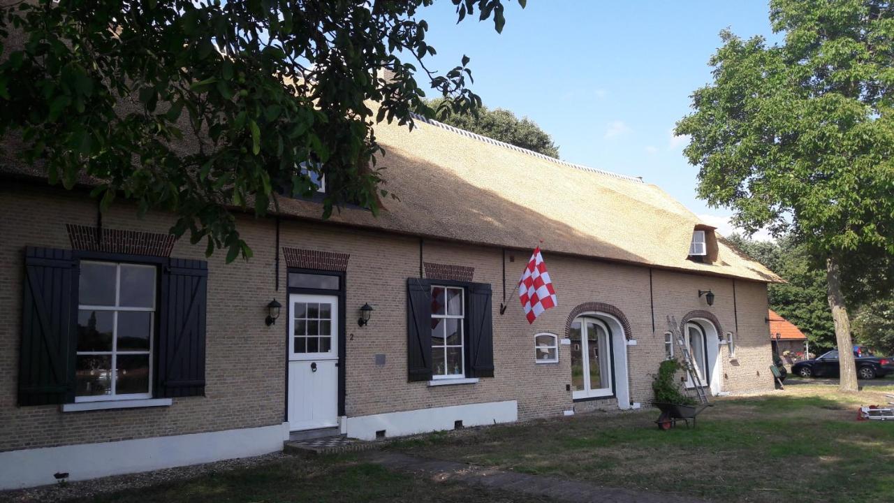 B&B Charming Farmhouse Prinsenbeek Экстерьер фото